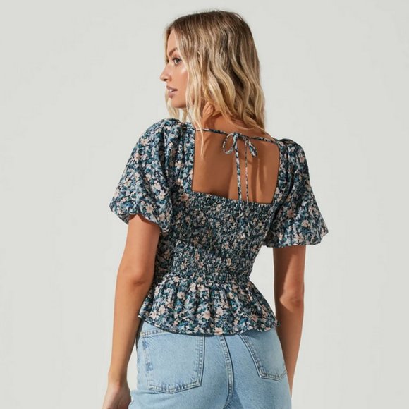 Astr the Label  Clairemont Floral Top - Picture 6 of 6